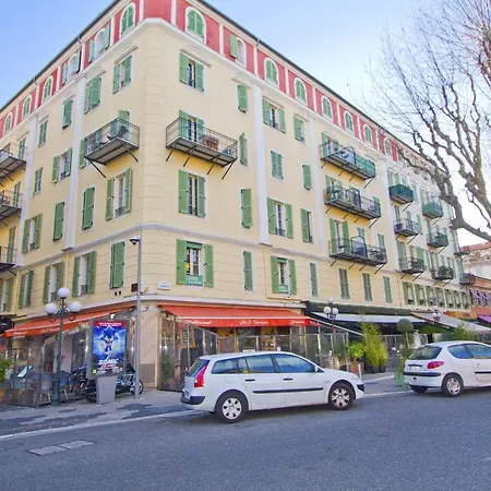 Promenade - Grimaldi Center